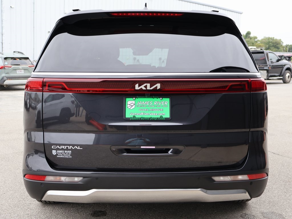 2024 Kia Carnival SX Prestige photo 4