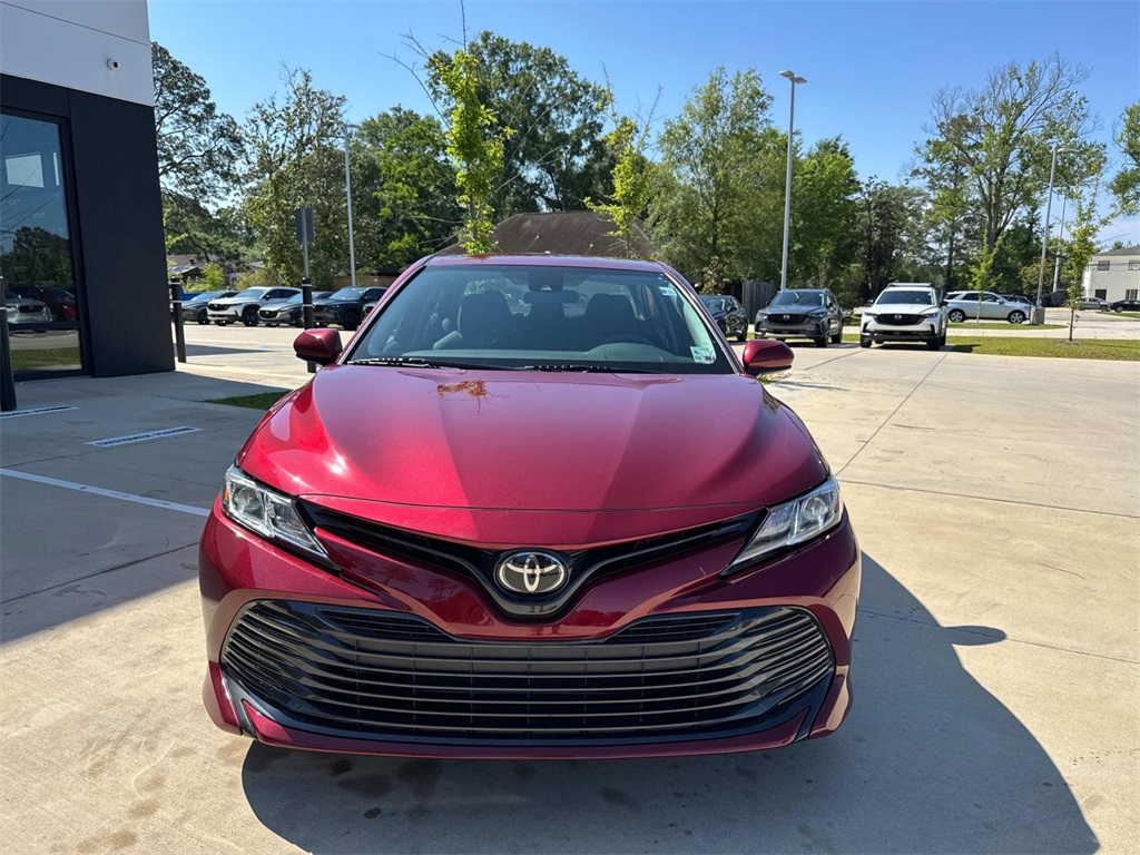 2019 Toyota Camry L photo 2