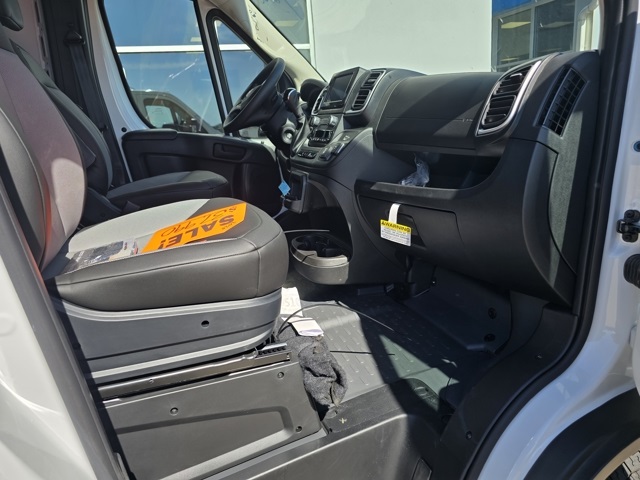 2025 Ram ProMaster 1500 SLT photo 21