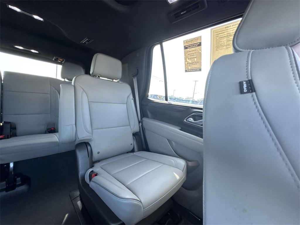 2023 Gmc Yukon SLT photo 14