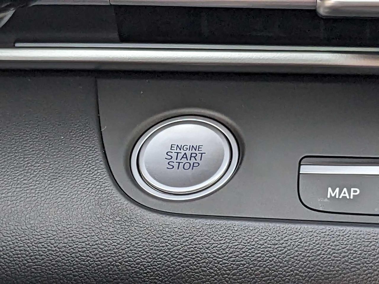 2025 Hyundai Elantra SEL Convenience photo 16