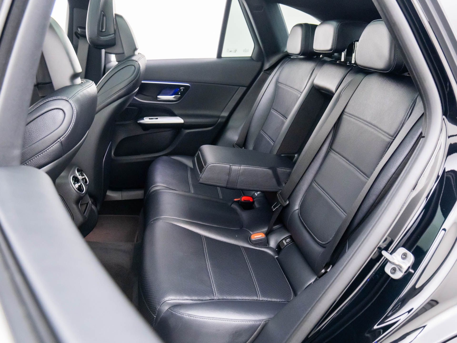 2025 Mercedes Benz GLC 300 4MATIC photo 25