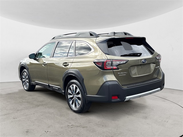 2023 Subaru Outback Limited photo 3