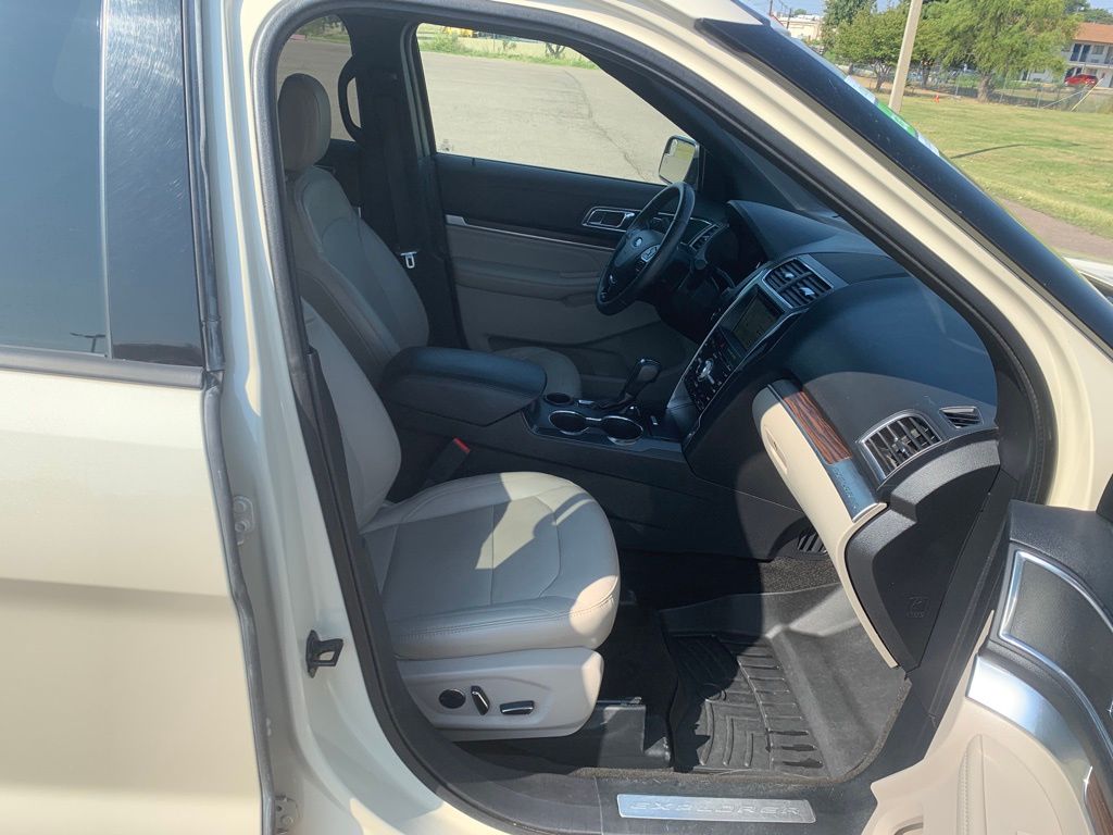 2018 Ford Explorer Limited photo 27