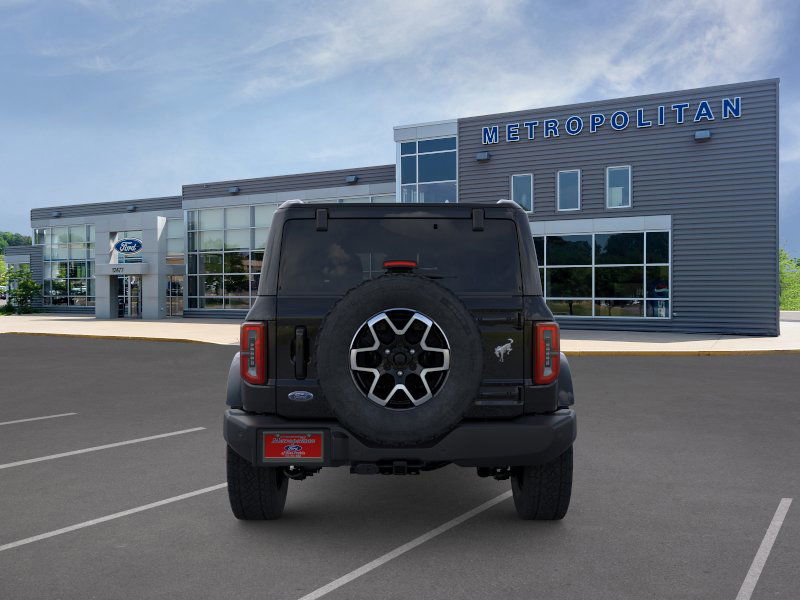 2025 Ford Bronco Outer Banks photo 4