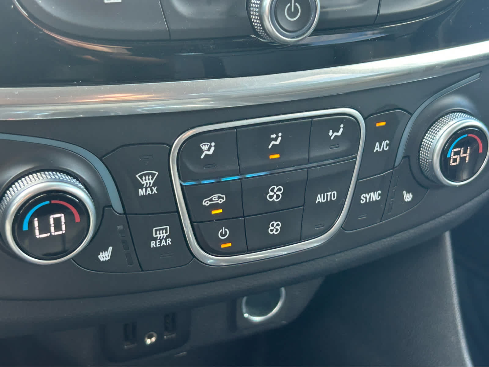 2019 Chevrolet Traverse RS photo 17