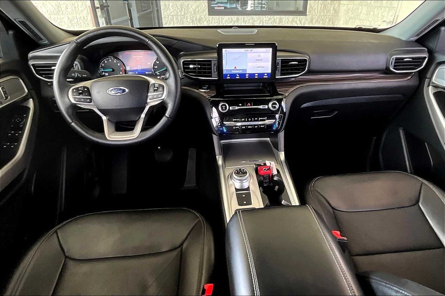 2024 Ford Explorer Limited photo 14