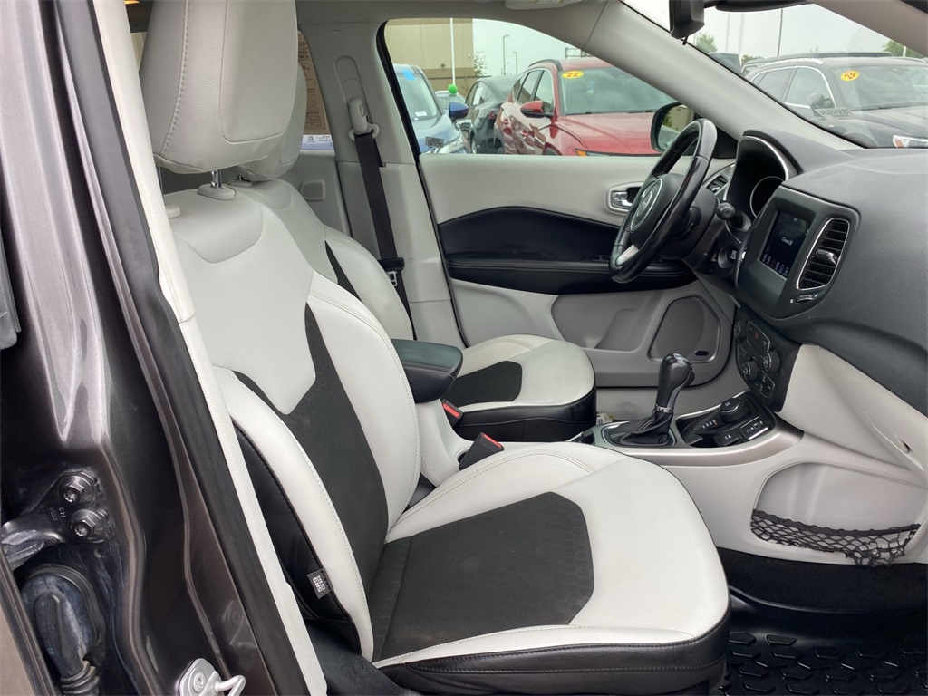 2021 Jeep Compass Latitude photo 24