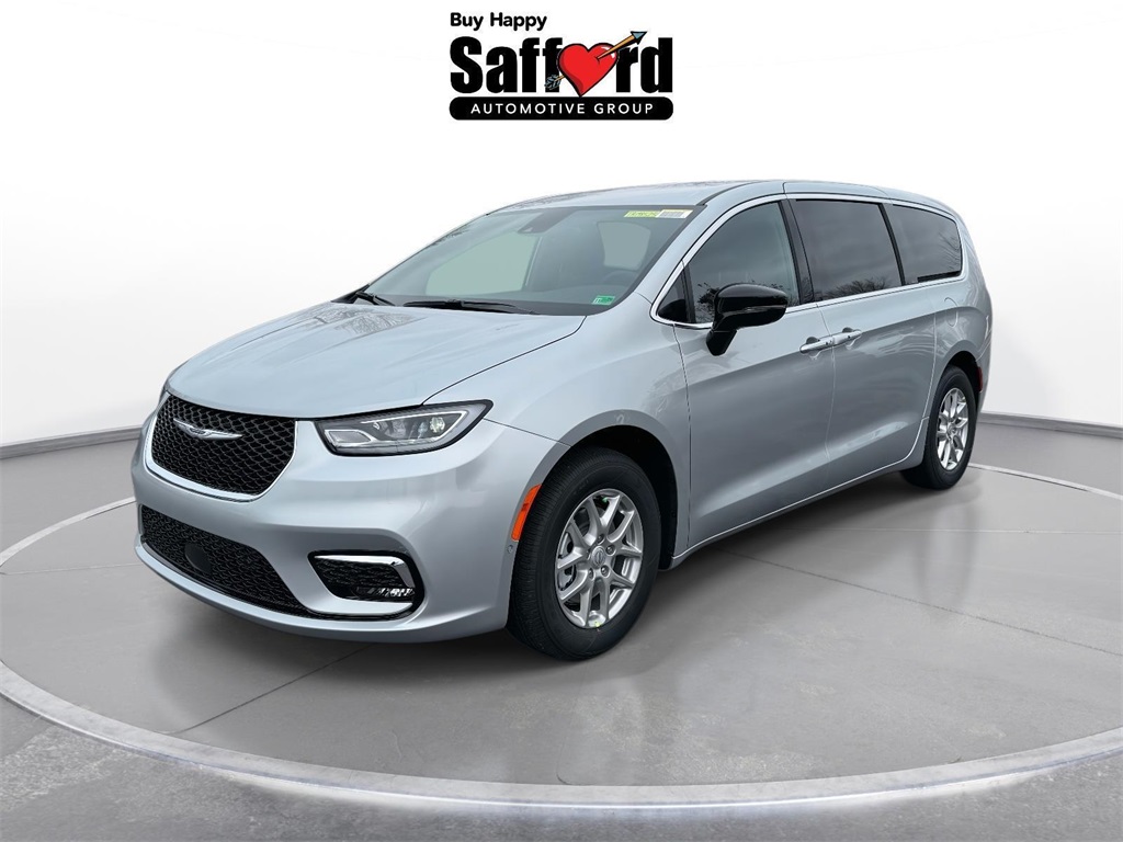 2026 Chrysler Pacifica Select's photo