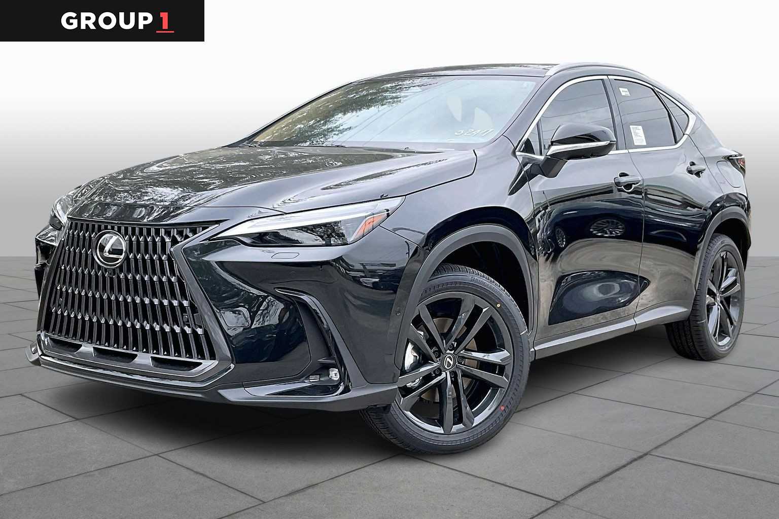 2026 Lexus NX PHEV 450h+'s photo