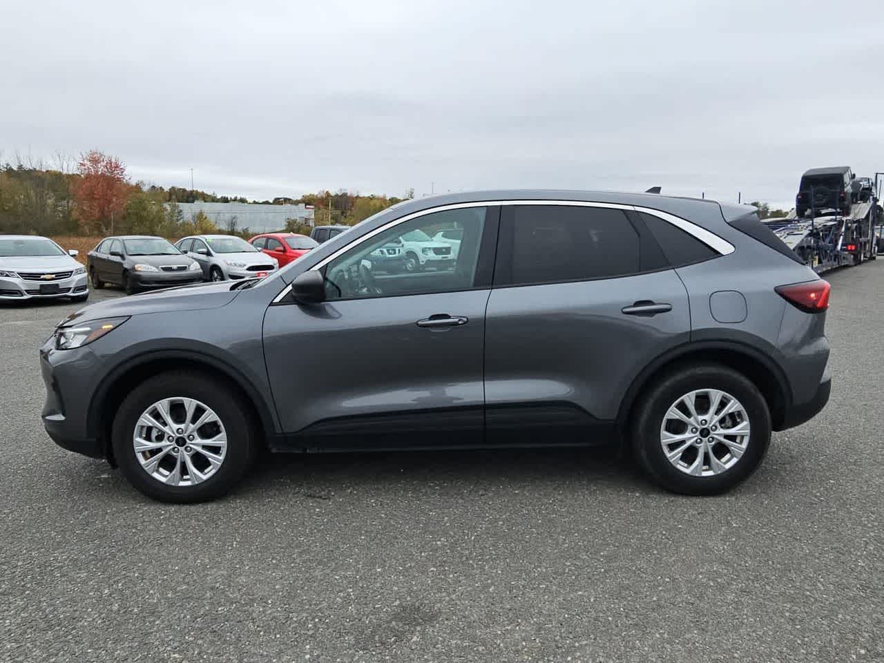 2024 Ford Escape Active photo 2