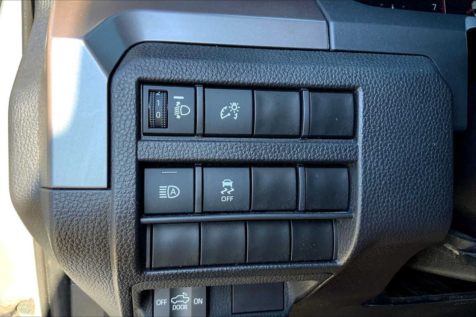 2024 Toyota Tacoma TRD Sport 4x4 photo 32