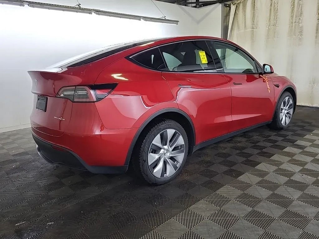 2023 Tesla Model Y Long Range photo 4