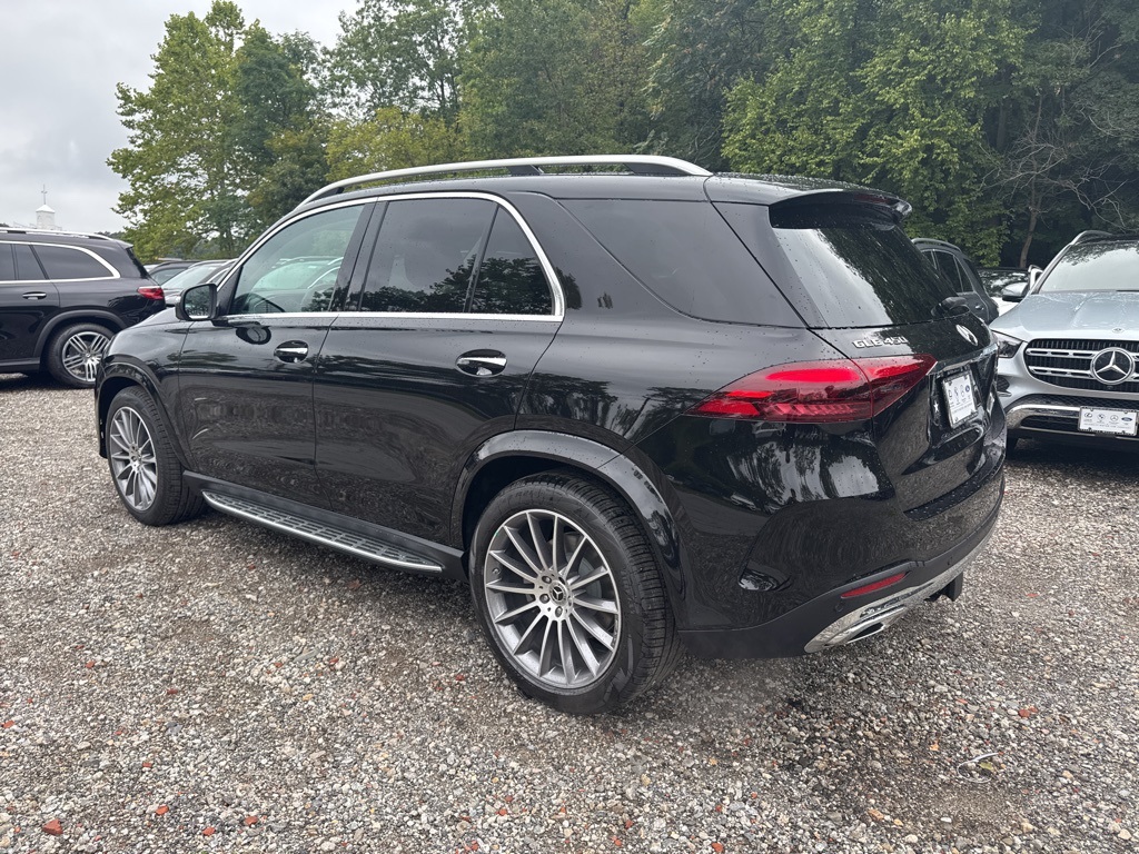 2026 Mercedes Benz GLE 450 4MATIC photo 2