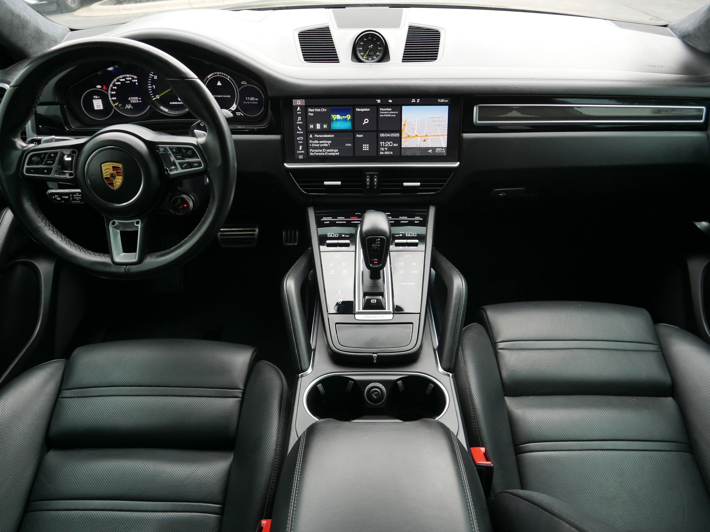 2020 Porsche Cayenne Turbo S E-Hybrid Coupe photo 10