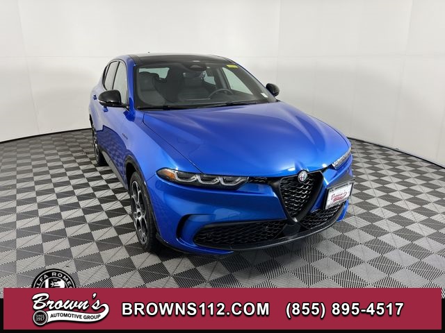 2025 Alfa Romeo Tonale Base