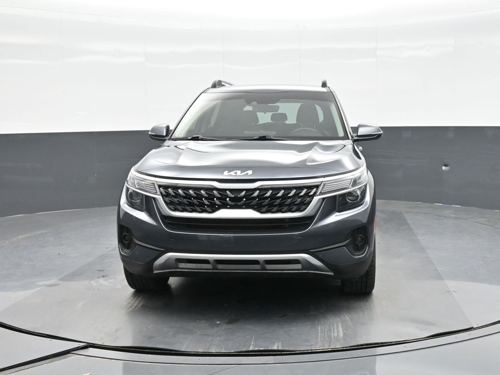 2022 Kia Seltos Nightfall Edition photo 18