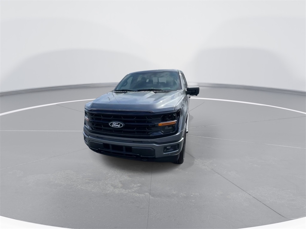 2024 Ford F-150 XLT photo 3