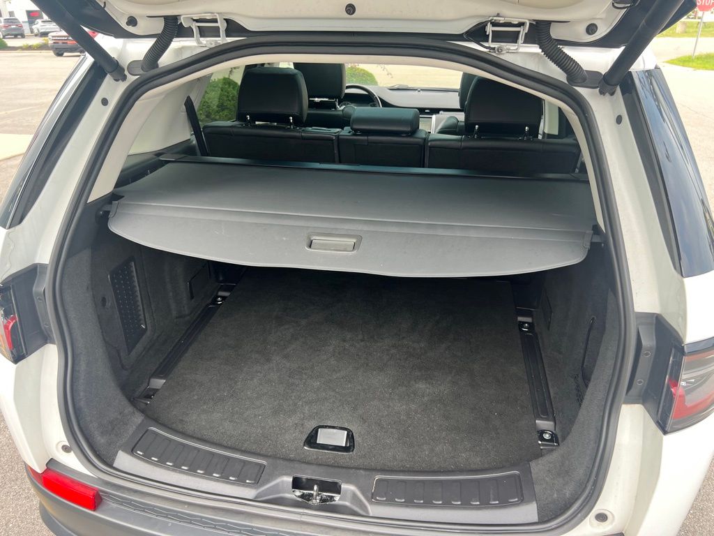 2020 Land Rover Discovery Sport S photo 25