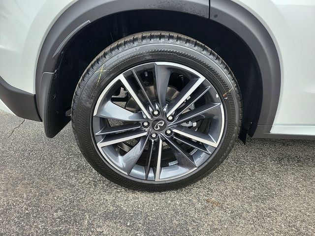 2025 Infiniti QX55 Essential photo 3