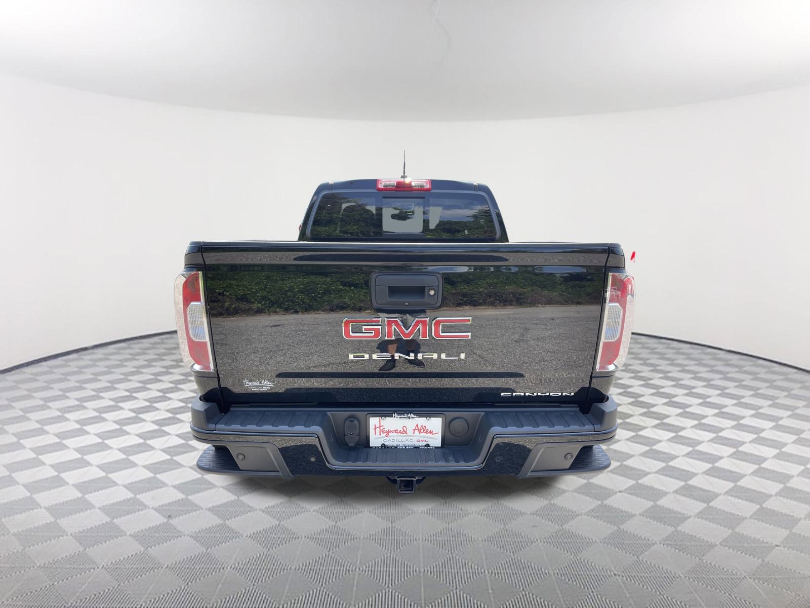 2022 Gmc Canyon Denali photo 2