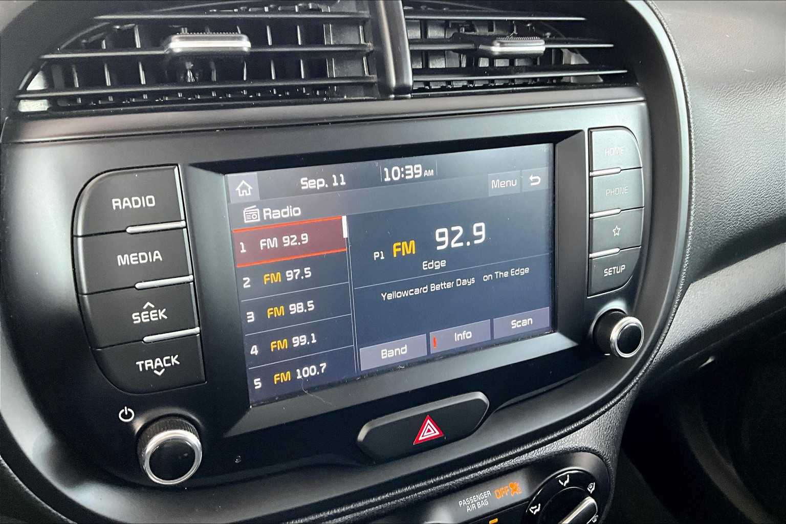2020 Kia Soul LX photo 26