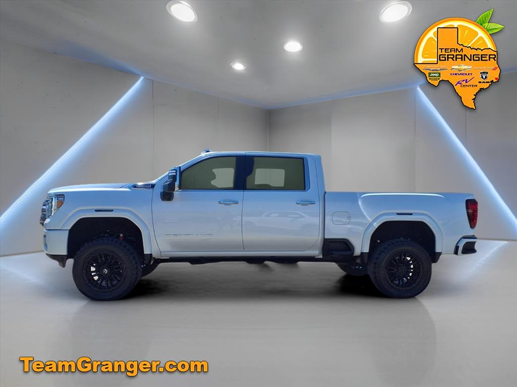 2023 Gmc Sierra 3500 HD Denali photo 3