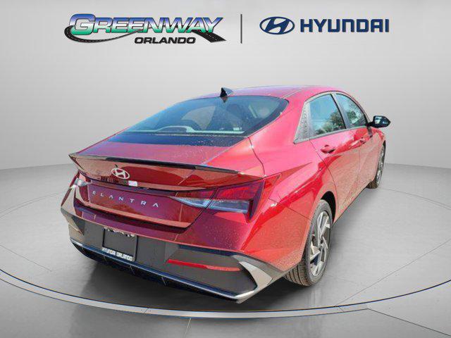 2025 Hyundai Elantra SEL Sport photo 3