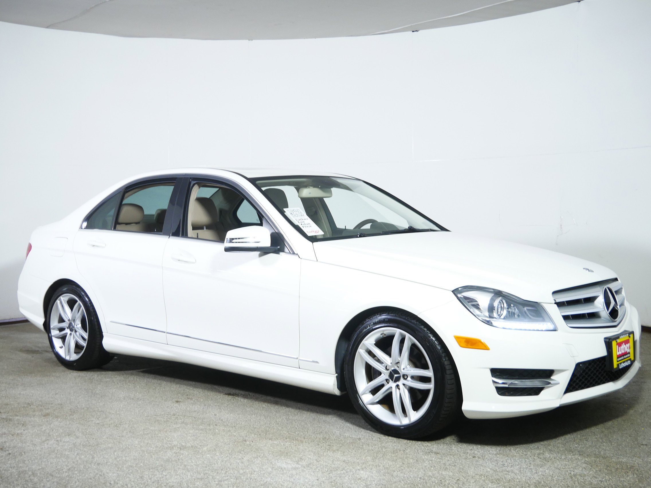 2012 Mercedes-Benz C-Class C300 Luxury's photo