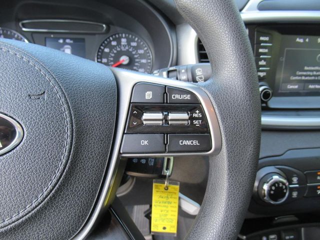 2019 Kia Sorento LX photo 16