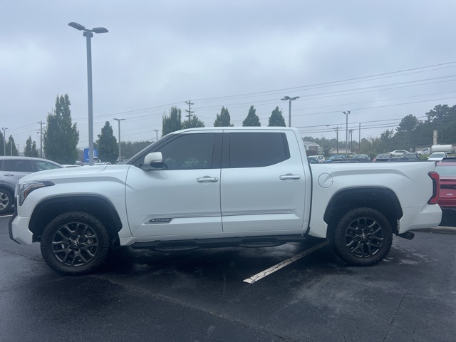 2025 Toyota Tundra Platinum photo 10