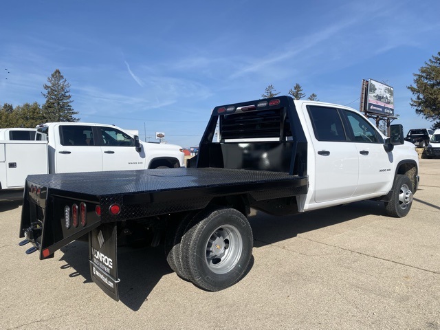 2025 Chevrolet Silverado 3500HD Work Truck photo 3