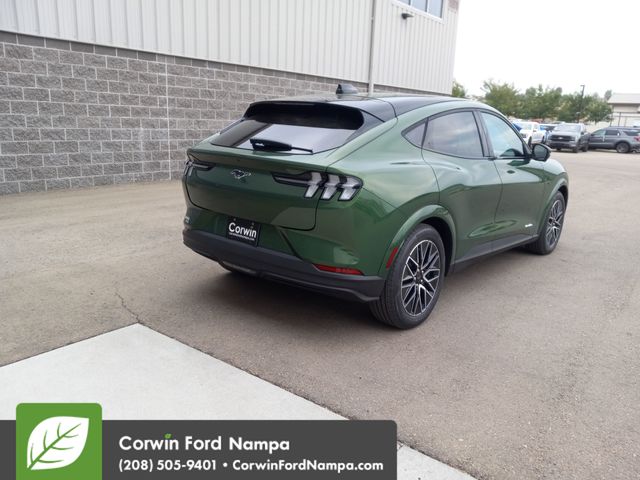 2025 Ford Mustang Mach-E Premium photo 3