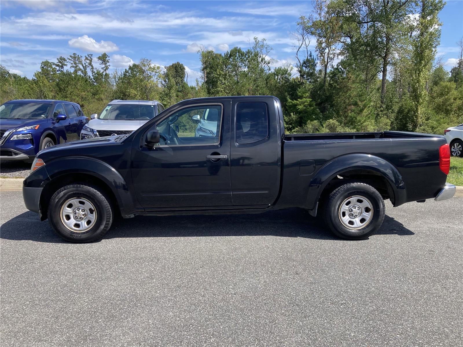 2013 Nissan Frontier S photo 3