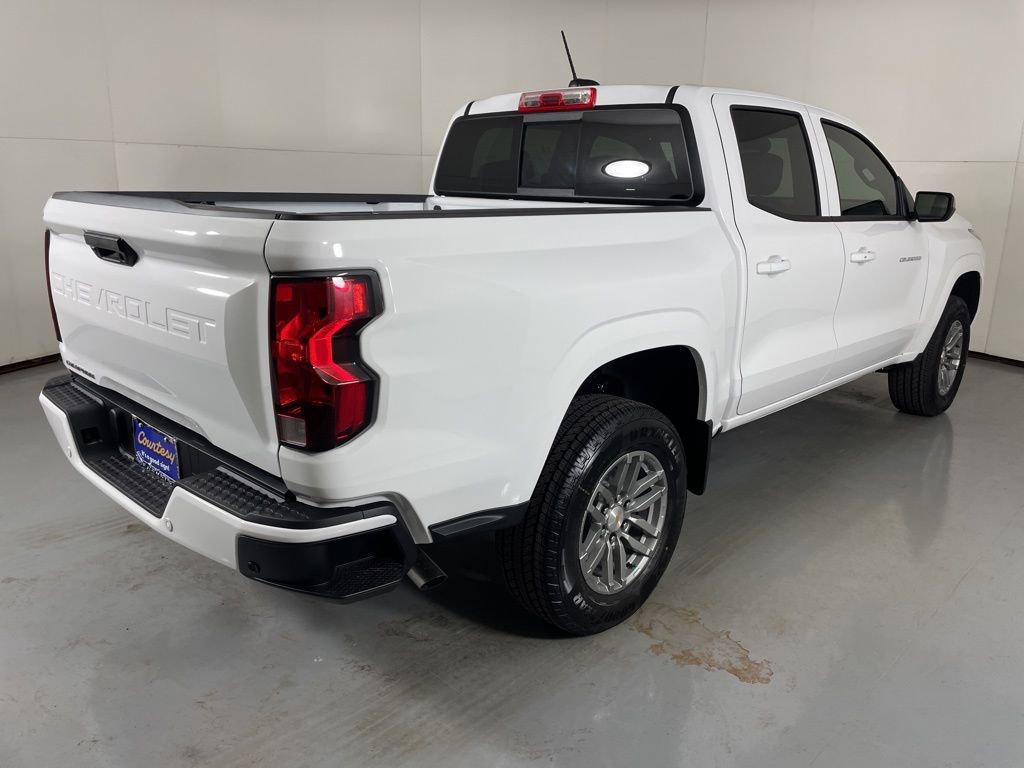 2026 Chevrolet Colorado LT photo 9