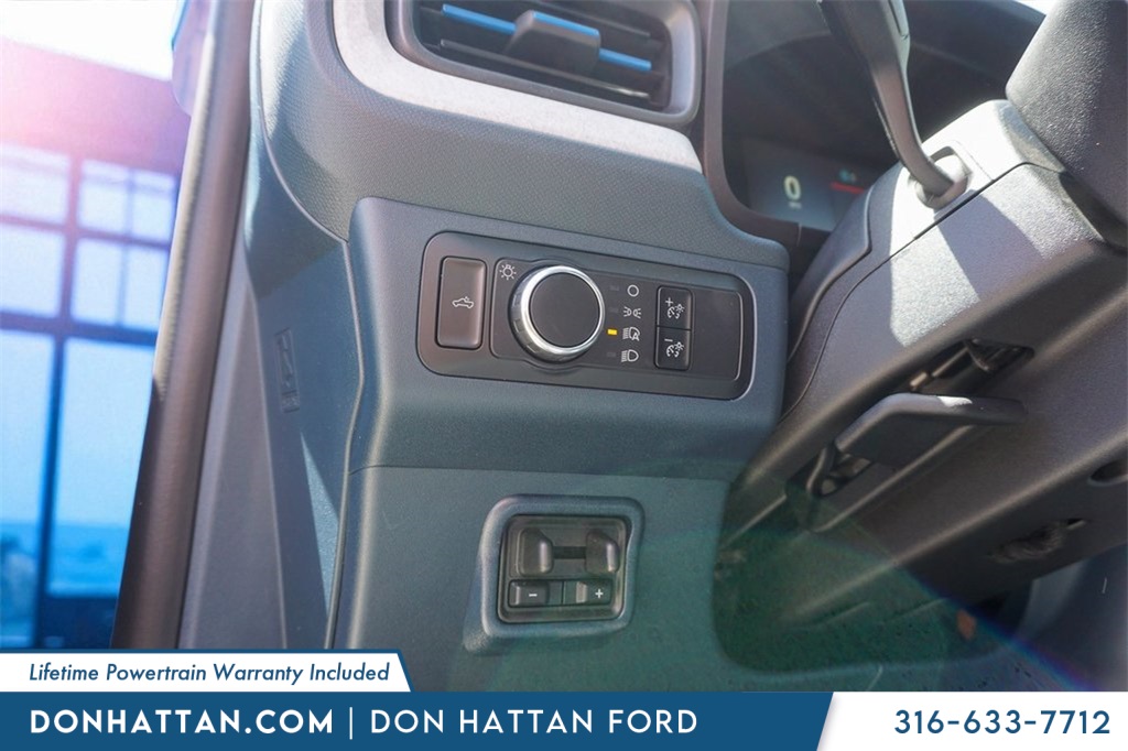 2025 Ford Maverick XLT photo 17