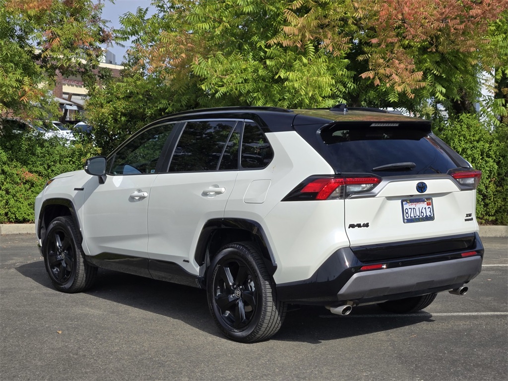 2021 Toyota RAV4 Hybrid XSE photo 5