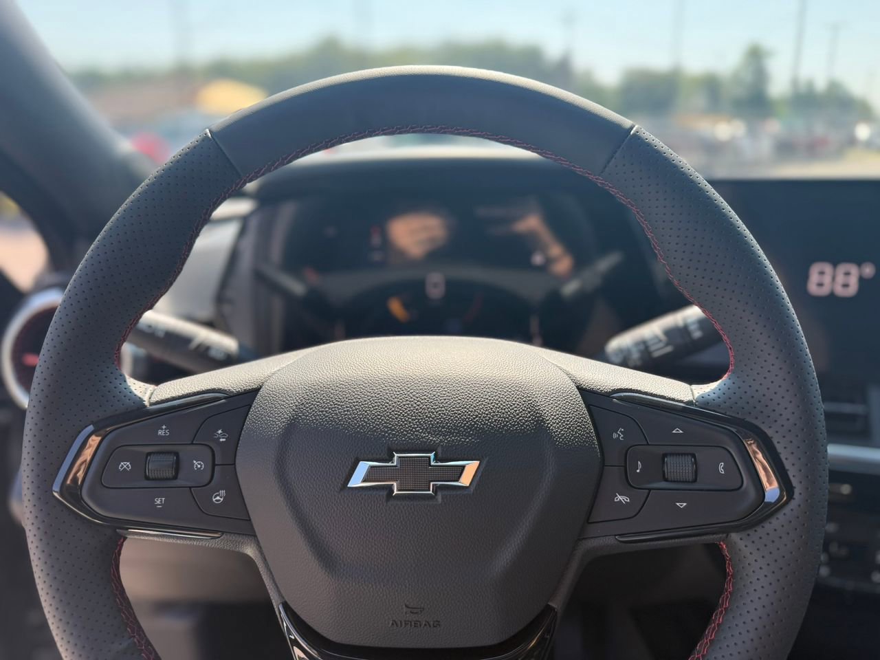 2025 Chevrolet Trax photo 15