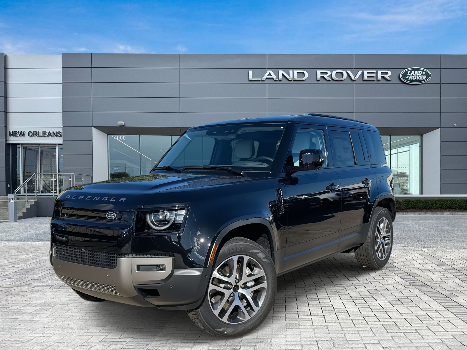 2026 Land Rover Defender S's photo