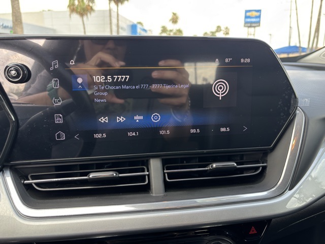 2024 Chevrolet Trax LT photo 10