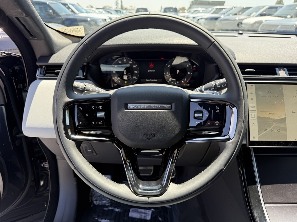 2026 Land Rover Range Rover Velar SE photo 13