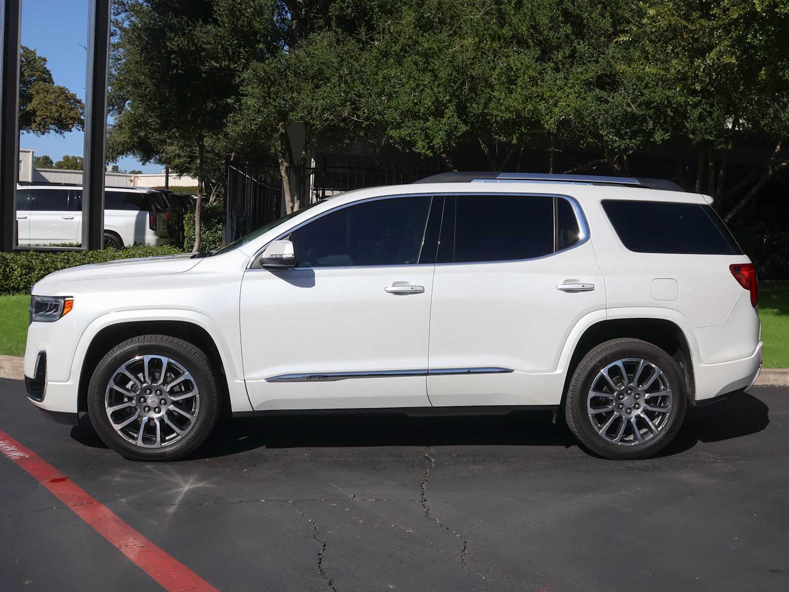 2021 Gmc Acadia Denali photo 3