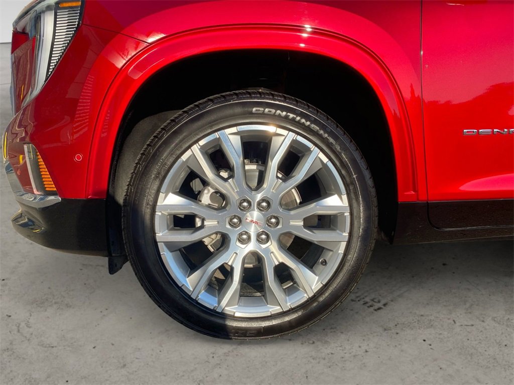 2024 Gmc Acadia Denali photo 13