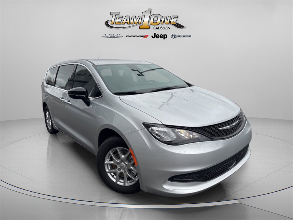 2026 Chrysler Voyager LX's photo