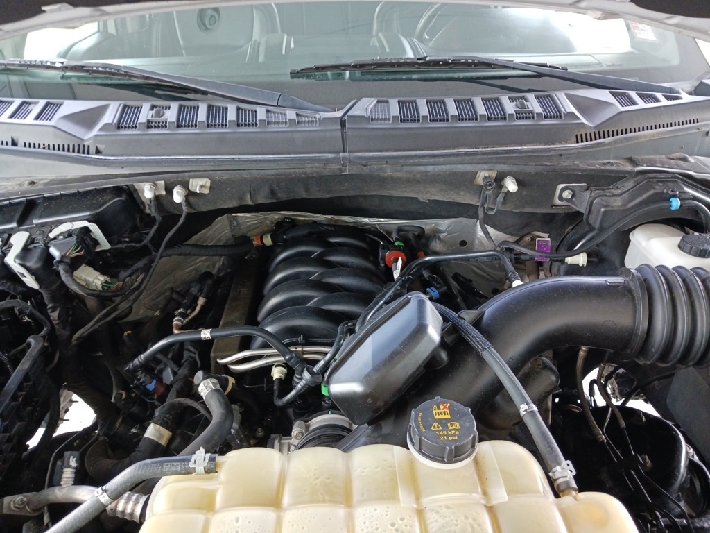 2020 Ford F-150 Lariat photo 32