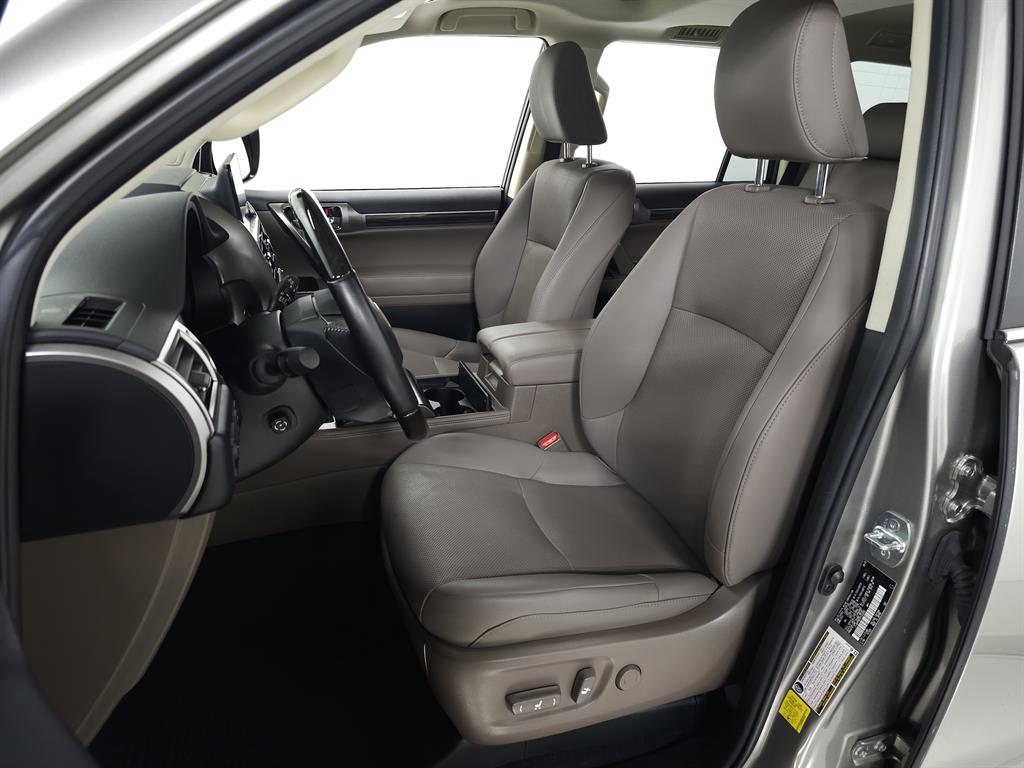 2023 Lexus GX 460 photo 13