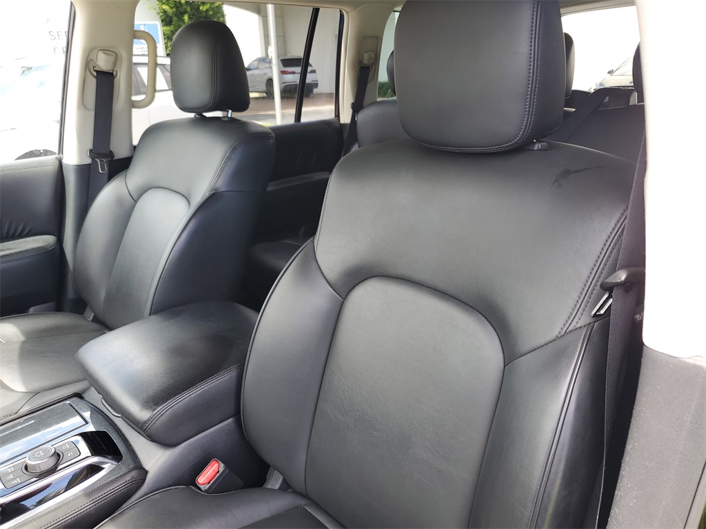 2022 Nissan Armada SV photo 19