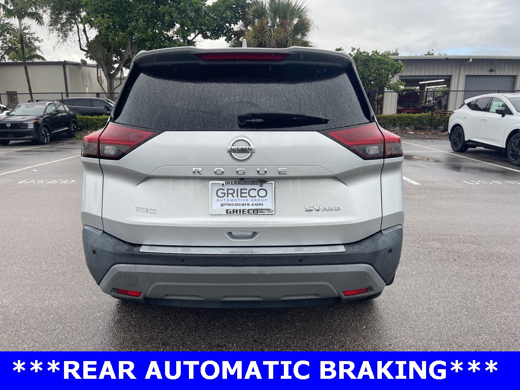2021 Nissan Rogue SV photo 3