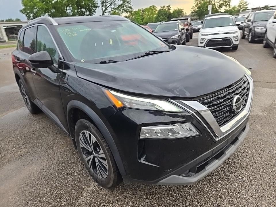 2021 Nissan Rogue SV photo 3