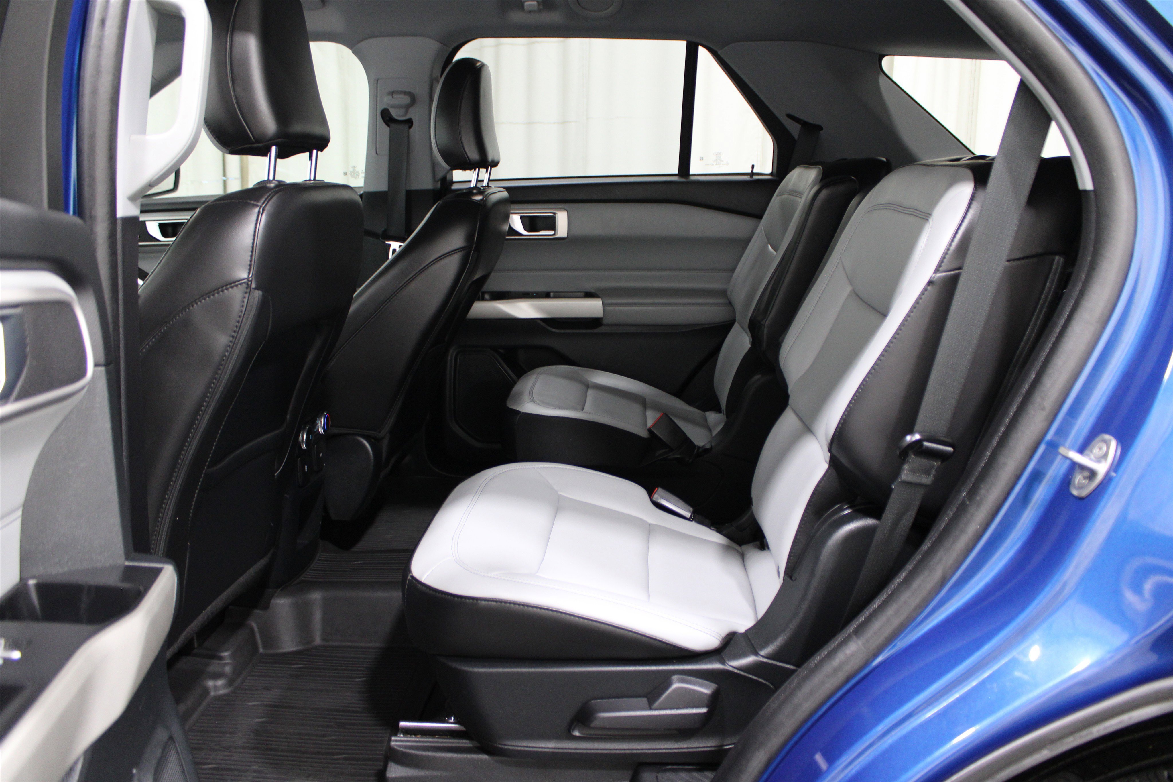 2021 Ford Explorer XLT photo 21